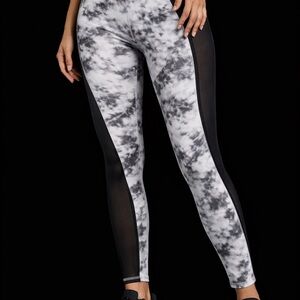Hollister Black and White Tie-Dye Leggings